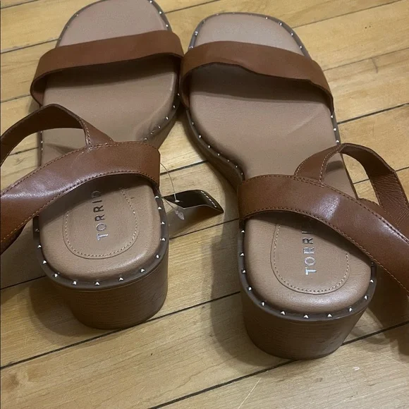 Torrid Brown Leather Sandals - Picture 3 of 6